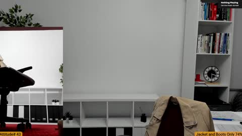 Snapshot of legswattitude chatting on October 1, 2025, 5:30 pm Elle online show from October 1, 2025, 5:30 pm