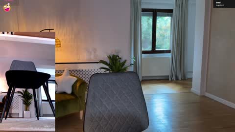 Snapshot of legswattitude chatting on October 18, 2025, 12:50 pm Elle online show from October 18, 2025, 12:50 pm