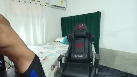 Snapshot of lei_77 chatting on September 30, 2025, 6:13 pm Lei online show from September 30, 2025, 6:13 pm