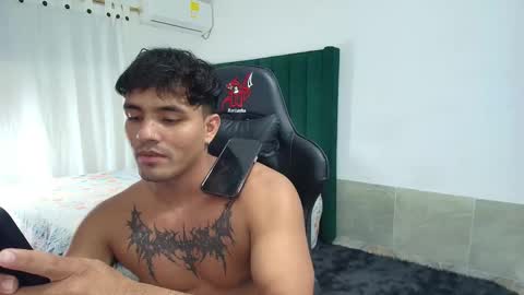 Snapshot of lei_77 chatting on October 4, 2025, 10:52 pm Lei online show from October 4, 2025, 10:52 pm