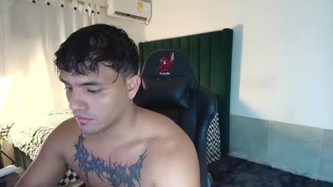 Snapshot of lei_77 chatting on October 16, 2025, 10:11 pm Lei online show from October 16, 2025, 10:11 pm