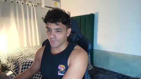 Snapshot of lei_77 chatting on October 23, 2025, 11:24 pm Lei online show from October 23, 2025, 11:24 pm