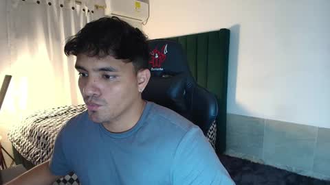 Snapshot of lei_77 chatting on October 25, 2025, 10:15 pm Lei online show from October 25, 2025, 10:15 pm