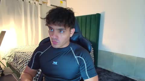  Lei  online show from December 14, 2025, 12:16 am