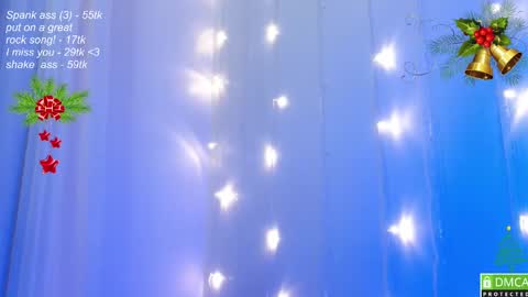 Snapshot of leia_bell chatting on December 8, 2024, 4:18 pm hey Im Leia and I love rock online show from December 8, 2024, 4:18 pm