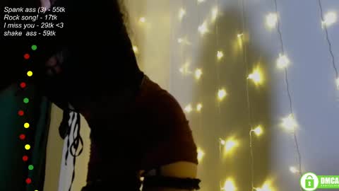 Snapshot of leia_bell chatting on January 25, 2025, 5:19 pm hey Im Leia and I love rock online show from January 25, 2025, 5:19 pm