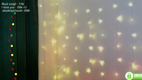 Snapshot of leia_bell chatting on July 17, 2026, 7:19 pm hey Im Leia and I love rock online show from July 17, 2026, 7:19 pm