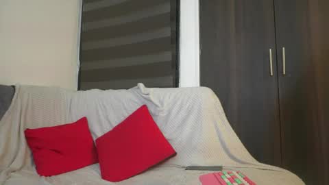 Snapshot of leiaah__ chatting on May 23, 2026, 1:33 am Leah online show from May 23, 2026, 1:33 am