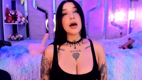 Snapshot of leiawong chatting on November 21, 2025, 2:10 am Leia online show from November 21, 2025, 2:10 am