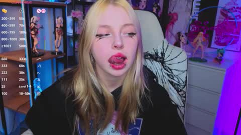 Leila online show from October 8, 2025, 4:48 pm