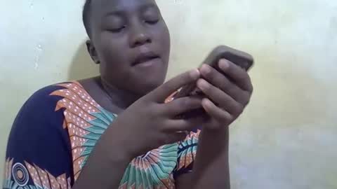leilah_cute19 online show from May 9, 2026, 8:52 am