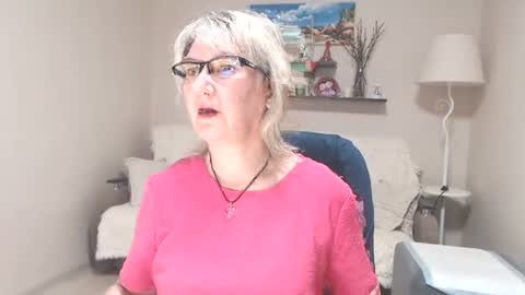 Leila Kinky online show from June 28, 2026, 5:02 am