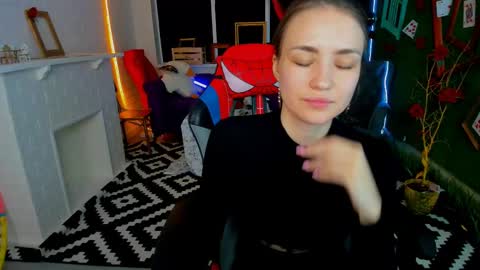 Snapshot of leilarai chatting on March 4, 2025, 1:28 pm Leila Rai online show from March 4, 2025, 1:28 pm