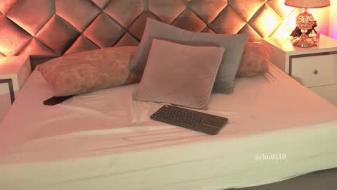 Snapshot of leizathompson chatting on February 3, 2026, 7:52 pm Leizathompson online show from February 3, 2026, 7:52 pm