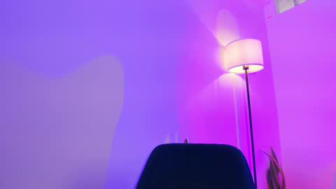 Leja online show from December 3, 2025, 5:33 pm