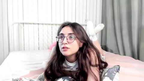 Luna online show from October 25, 2025, 8:22 am