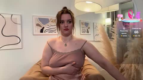 Lela online show from October 18, 2025, 1:45 pm