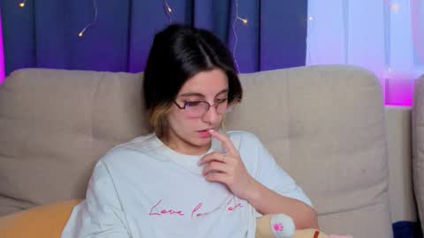 Alexandria online show from November 12, 2025, 7:31 am