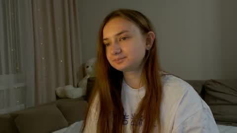 Snapshot of lelia_vibe chatting on May 2, 2026, 5:40 pm Lelia online show from May 2, 2026, 5:40 pm