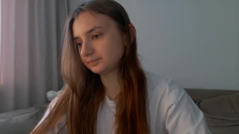 Snapshot of lelia_vibe chatting on June 5, 2026, 2:29 am Lelia online show from June 5, 2026, 2:29 am
