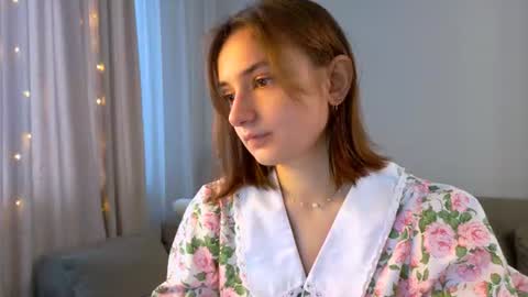 Snapshot of lelia_vibe chatting on June 19, 2026, 1:59 pm Lelia online show from June 19, 2026, 1:59 pm