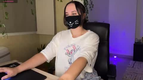 Lemi online show from October 11, 2025, 7:12 pm