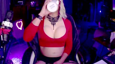 Snapshot of lemon_stealing_whore chatting on February 22, 2025, 9:45 am Lemon Stealing Whore online show from February 22, 2025, 9:45 am