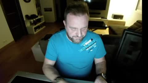 Ange online show from December 21, 2024, 6:34 pm