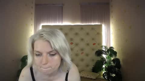 Lena online show from January 29, 2025, 11:51 am