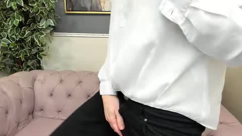 Lena online show from February 9, 2025, 7:05 am