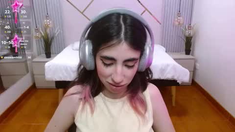 Lena online show from November 10, 2025, 6:40 pm