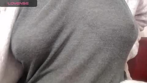 lenagolden online show from November 13, 2025, 6:56 am