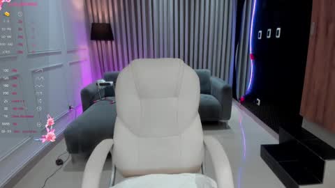  LENAH  online show from February 18, 2025, 12:06 pm