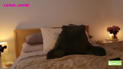 lenajane_xx online show from February 22, 2025, 11:35 pm