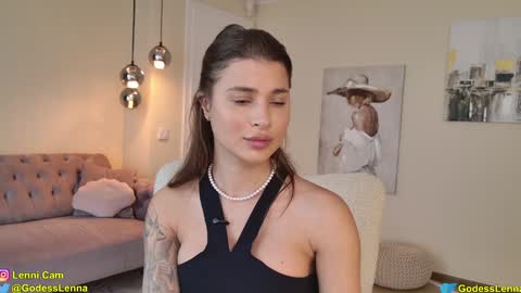 Lenna Goddess online show from March 5, 2026, 7:04 am