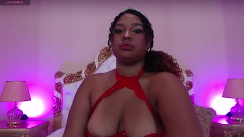 Lenna online show from September 25, 2025, 11:36 am