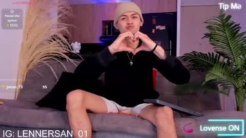 Lenner INDEPENDENT MODEL online show from December 5, 2024, 4:20 am