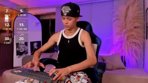 Snapshot of lennercollins_ chatting on May 24, 2026, 9:03 am Lenner INDEPENDENT MODEL online show from May 24, 2026, 9:03 am