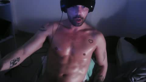 Snapshot of leo1991lol chatting on January 7, 2025, 1:38 am leo1991lol online show from January 7, 2025, 1:38 am