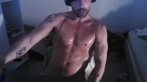 Snapshot of leo1991lol chatting on January 22, 2025, 12:38 pm leo1991lol online show from January 22, 2025, 12:38 pm