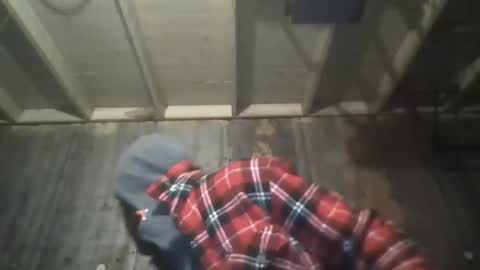 leo199984 online show from January 3, 2025, 3:05 am