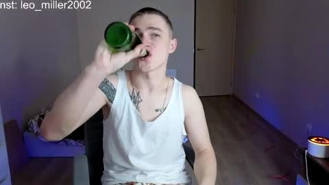 Snapshot of leo__miller chatting on April 26, 2026, 3:32 pm LEO online show from April 26, 2026, 3:32 pm