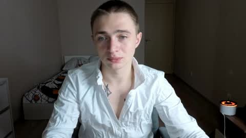 Snapshot of leo__miller chatting on May 14, 2026, 1:12 am LEO online show from May 14, 2026, 1:12 am