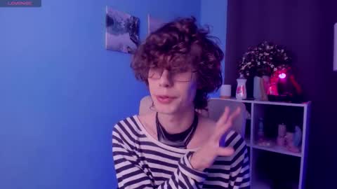 Snapshot of leo_bensyten chatting on November 5, 2025, 1:55 pm Leo online show from November 5, 2025, 1:55 pm