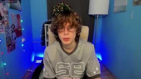 Snapshot of leo_bensyten chatting on November 28, 2025, 2:20 pm Leo online show from November 28, 2025, 2:20 pm