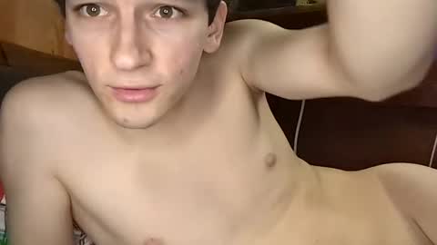 leo_cutie online show from November 28, 2025, 2:20 pm