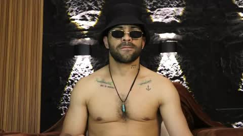 Leo  Diaz online show from May 15, 2026, 11:12 pm