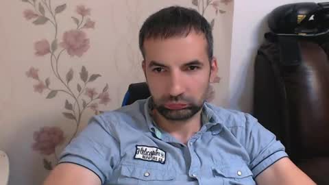 Leo Gianni online show from July 12, 2026, 8:44 pm