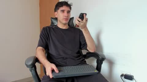 Leo Jones online show from November 6, 2025, 4:30 pm