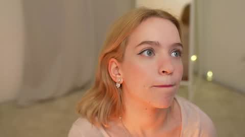  Ashly  online show from December 31, 2024, 3:53 pm